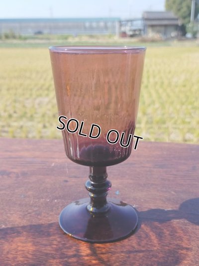 画像1: ヨーロッパアンティーク　厚口カラーガラスのゴブレット　紫